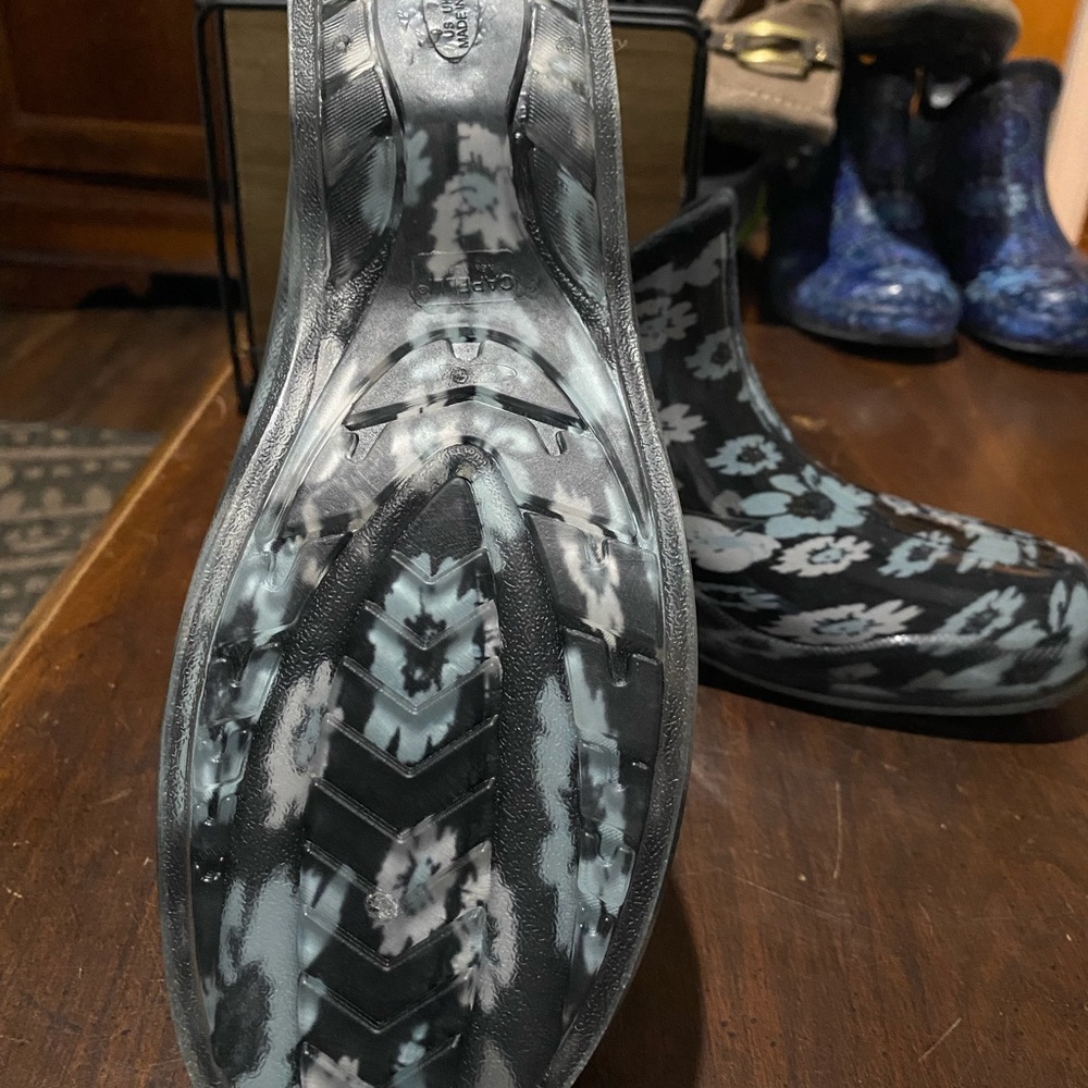 Capelli of New York Black, White, Light Blue Floral Rain Boots - Picture 3 of 5